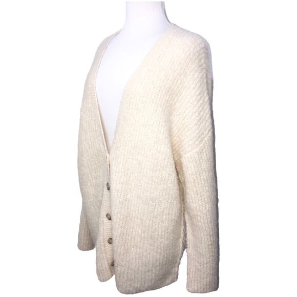 Frame Denim Lounge Cardi in Off White Alpaca Large NWT - Picture 7 of 14